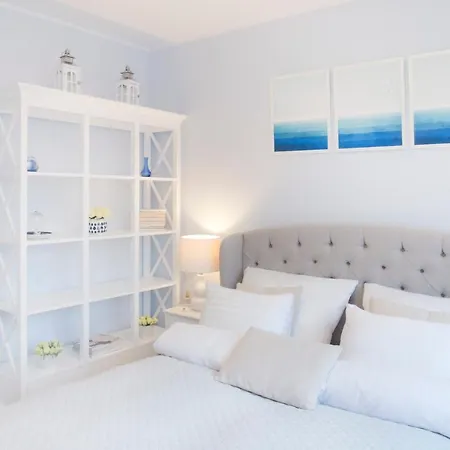 Hamptons - Relaks Blisko Plazy I Molo Apartment